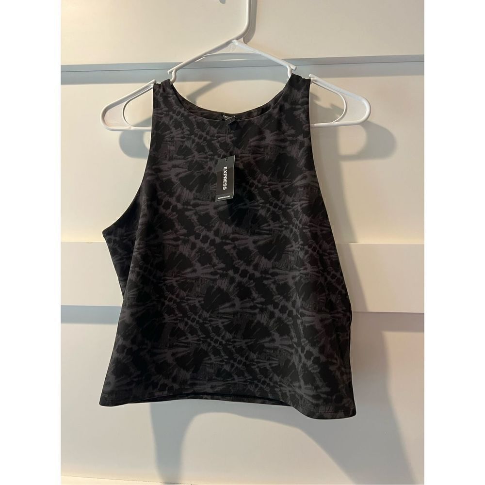 Express Body Contour Black and Gray Marble Cropped High Neck tank top